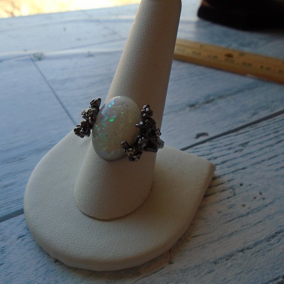 Lab created opal in sterling size 10 ring - Picture 2 of 4